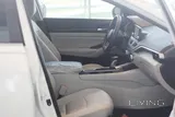 Nissan Altima  / 2.5 L